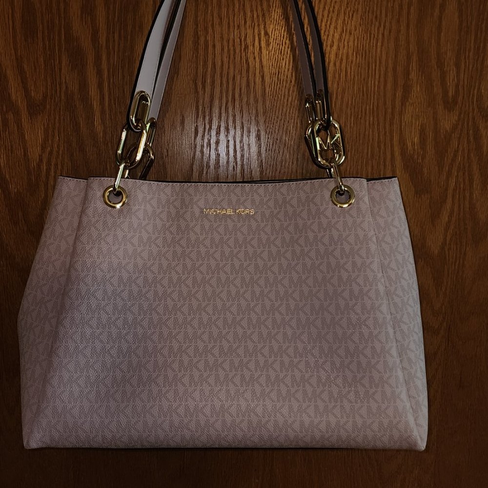 Trisha Large Logo Shoulder Bag